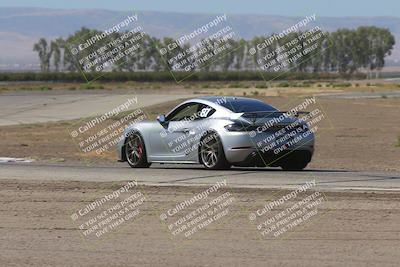 media/Oct-04-2025-OnGrid (Sat) [[44bd565ffa]]/Red Group/Grapevine/